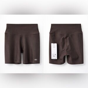 Alo Airlift Energy Short – Espresso Brown – NWT